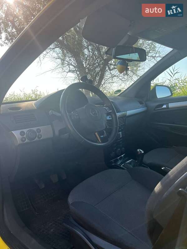 Универсал Opel Astra 2010 в Николаеве