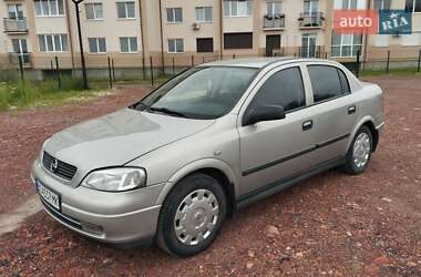 Седан Opel Astra 2008 в Жовкві