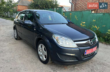 Хетчбек Opel Astra 2007 в Охтирці