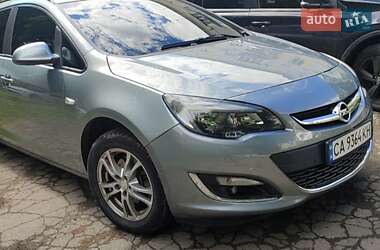Универсал Opel Astra 2013 в 