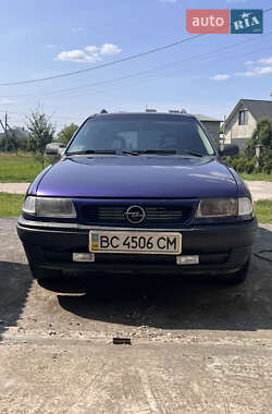 Універсал Opel Astra 1995 в Золочеві