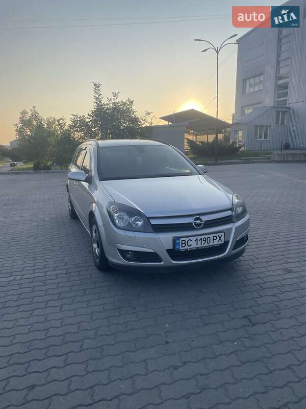 Универсал Opel Astra 2004 в Львове