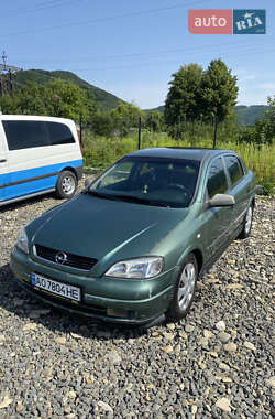Седан Opel Astra 1999 в Іршаві