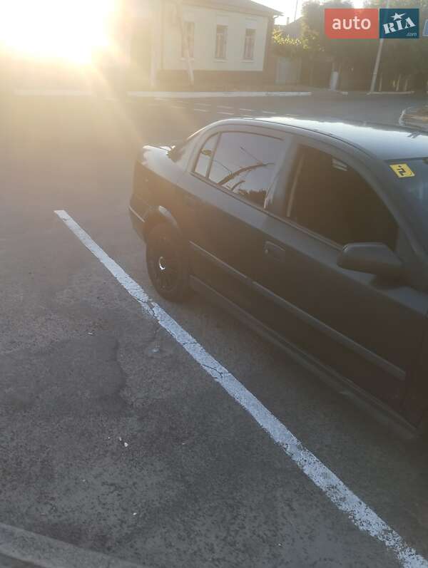 Седан Opel Astra 2006 в Білгороді-Дністровському фото 11 Седан Opel Astra 2006 в Білгороді-Дністровському