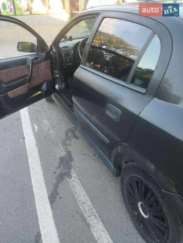 Седан Opel Astra 2006 в Білгороді-Дністровському фото 13 Седан Opel Astra 2006 в Білгороді-Дністровському