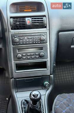 Универсал Opel Astra 2004 в 