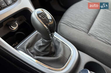 Седан Opel Astra 2019 в 