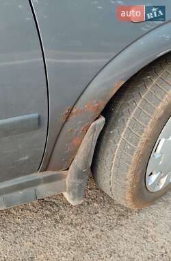 Седан Opel Astra 2006 в 