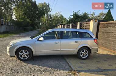 Универсал Opel Astra 2005 в 