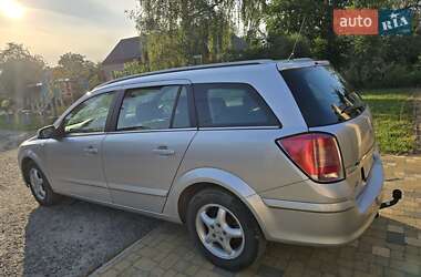 Универсал Opel Astra 2005 в 