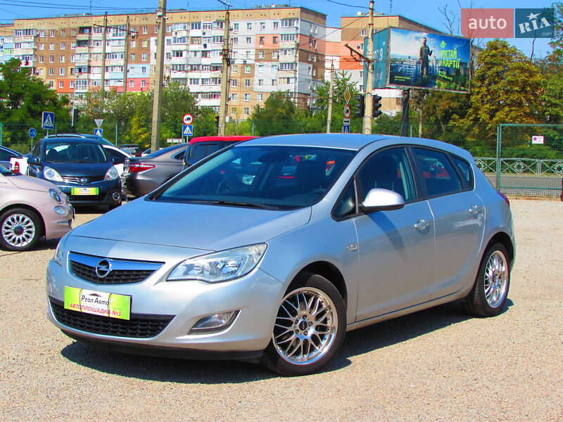 Opel Astra 2010