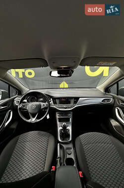 Хэтчбек Opel Astra 2019 в 