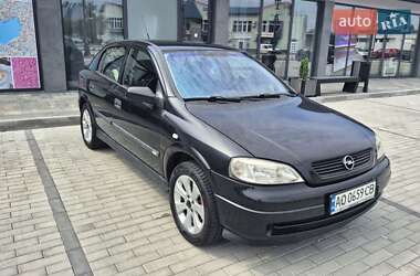 Хэтчбек Opel Astra 2002 в Ужгороде