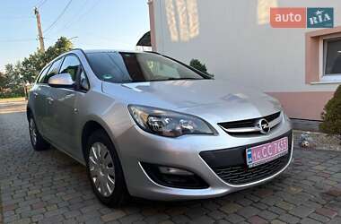 Универсал Opel Astra 2013 в 