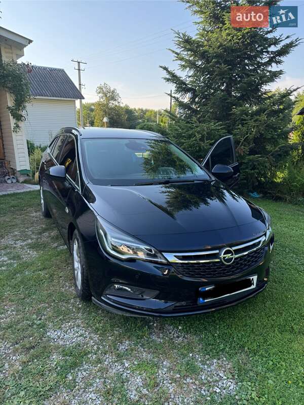 Универсал Opel Astra 2019 в Ивано-Франковске