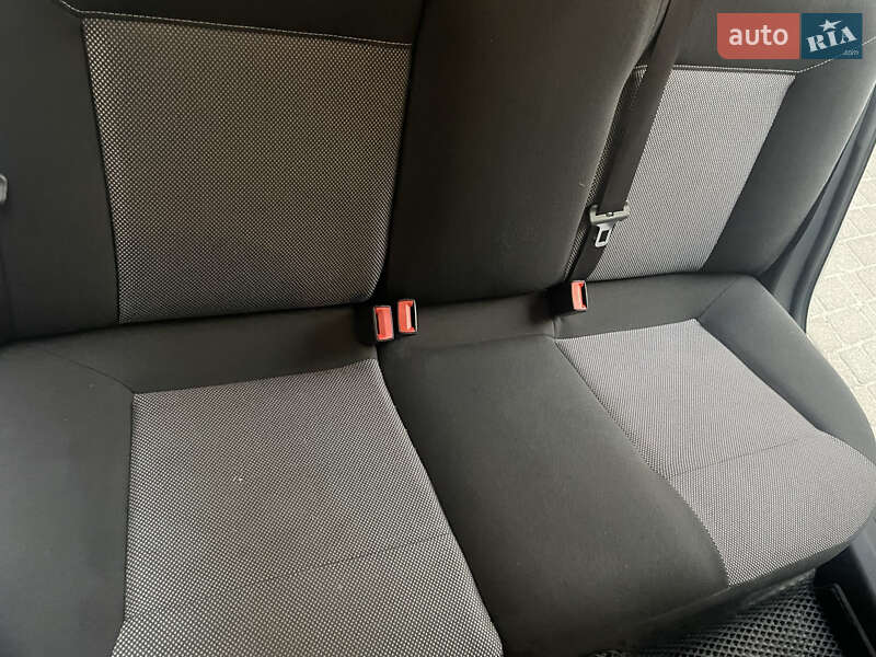 Універсал Opel Astra 2010 в Львові