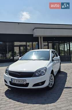Хэтчбек Opel Astra 2012 в Черновцах