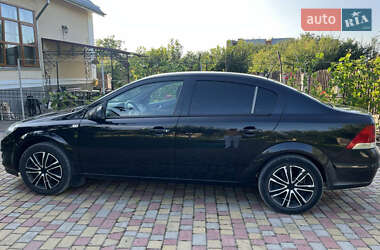 Седан Opel Astra 2013 в 