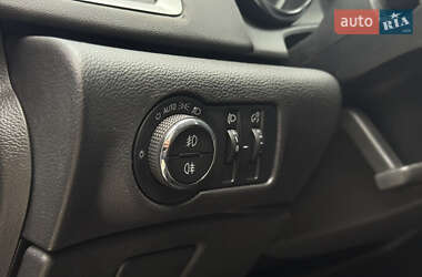 Универсал Opel Astra 2011 в 