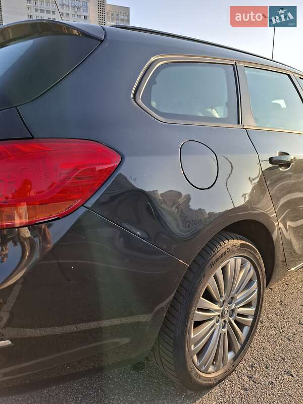 Универсал Opel Astra 2013 в Сумах