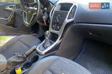Универсал Opel Astra 2014 в 