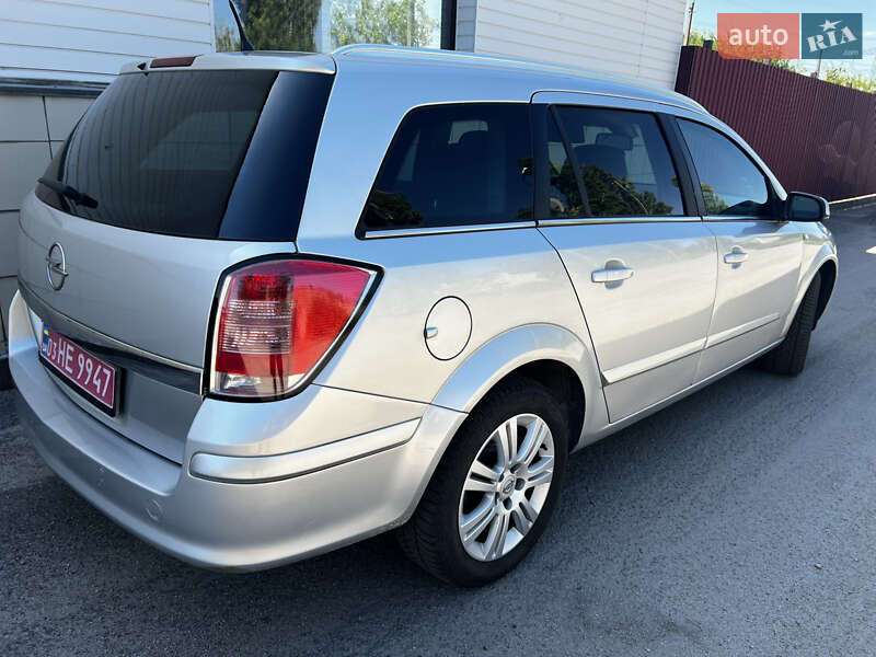 Универсал Opel Astra 2009 в Никополе
