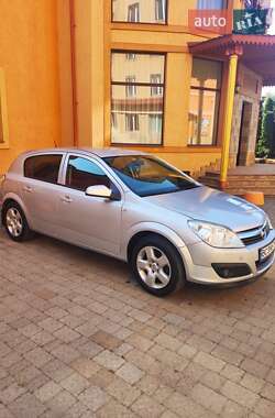 Хетчбек Opel Astra 2014 в Коломиї