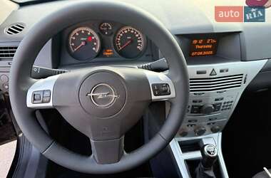 Универсал Opel Astra 2009 в 