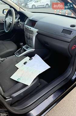 Универсал Opel Astra 2009 в 