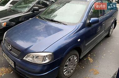Седан Opel Astra 2004 в Києві