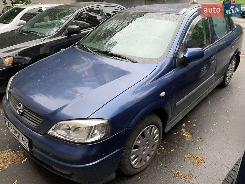 Opel Astra 2004