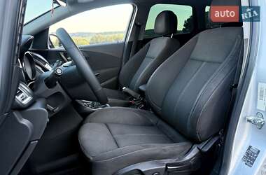Универсал Opel Astra 2012 в 