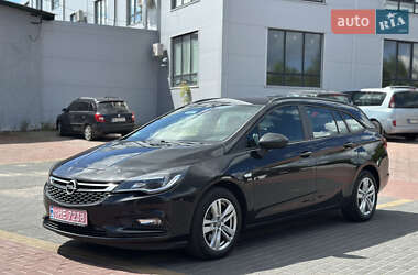 Универсал Opel Astra 2019 в Ровно