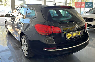 Универсал Opel Astra 2015 в 
