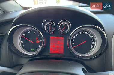 Универсал Opel Astra 2015 в 