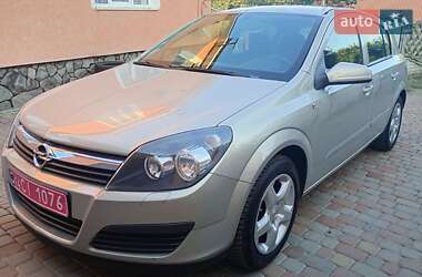 Хэтчбек Opel Astra 2007 в Калуше