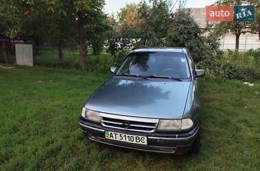 Седан Opel Astra 1993 в Коломые