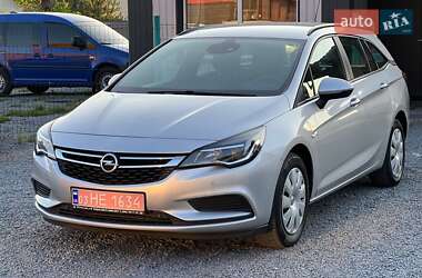Универсал Opel Astra 2019 в Ровно