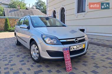 Универсал Opel Astra 2006 в Могилев-Подольске