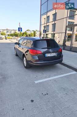 Универсал Opel Astra 2015 в 