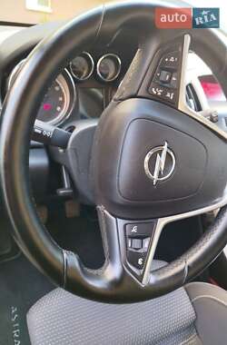 Универсал Opel Astra 2010 в 