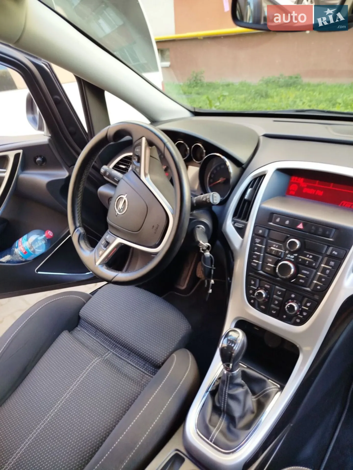 2010 Opel Astra - мініатюра 18