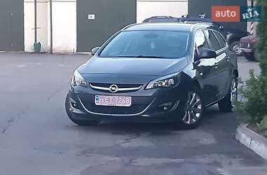 Универсал Opel Astra 2016 в Нововолынске