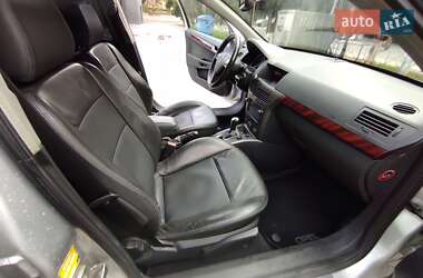 Універсал Opel Astra 2004 в 