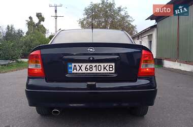 Седан Opel Astra 2006 в Полтаве