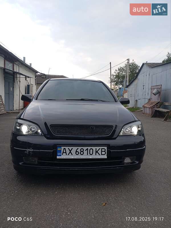 Седан Opel Astra 2006 в Полтаве