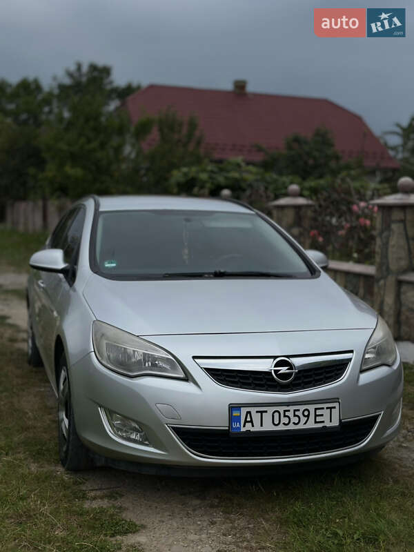 Універсал Opel Astra 2011 в Івано-Франківську фото 2 Універсал Opel Astra 2011 в Івано-Франківську