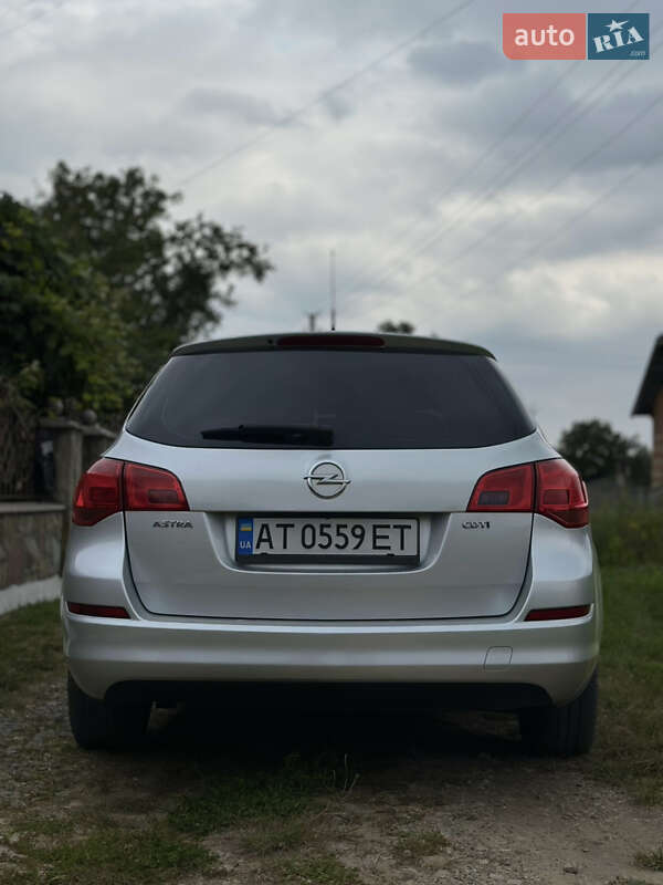 Універсал Opel Astra 2011 в Івано-Франківську фото 6 Універсал Opel Astra 2011 в Івано-Франківську