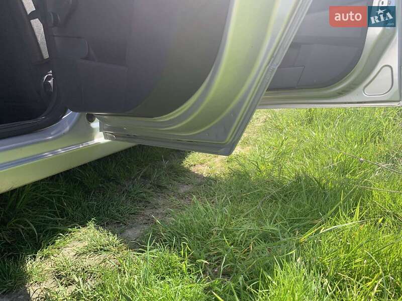 Хэтчбек Opel Astra 2004 в Березане