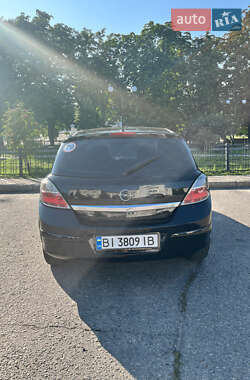 Хэтчбек Opel Astra 2007 в 